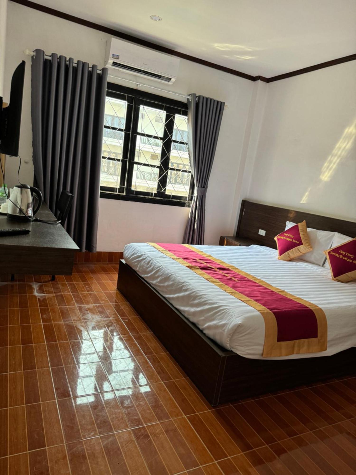 Vangvieng Charming Boutique Hotel Vang Vieng Bagian luar foto