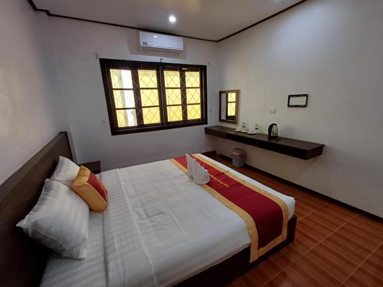 Vangvieng Charming Boutique Hotel Vang Vieng Bagian luar foto